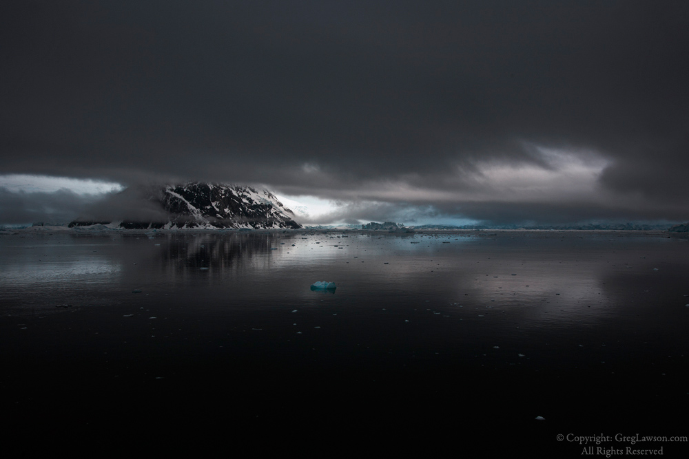 Antarctic weather photography at Greg Lawson Galleries of world imagery